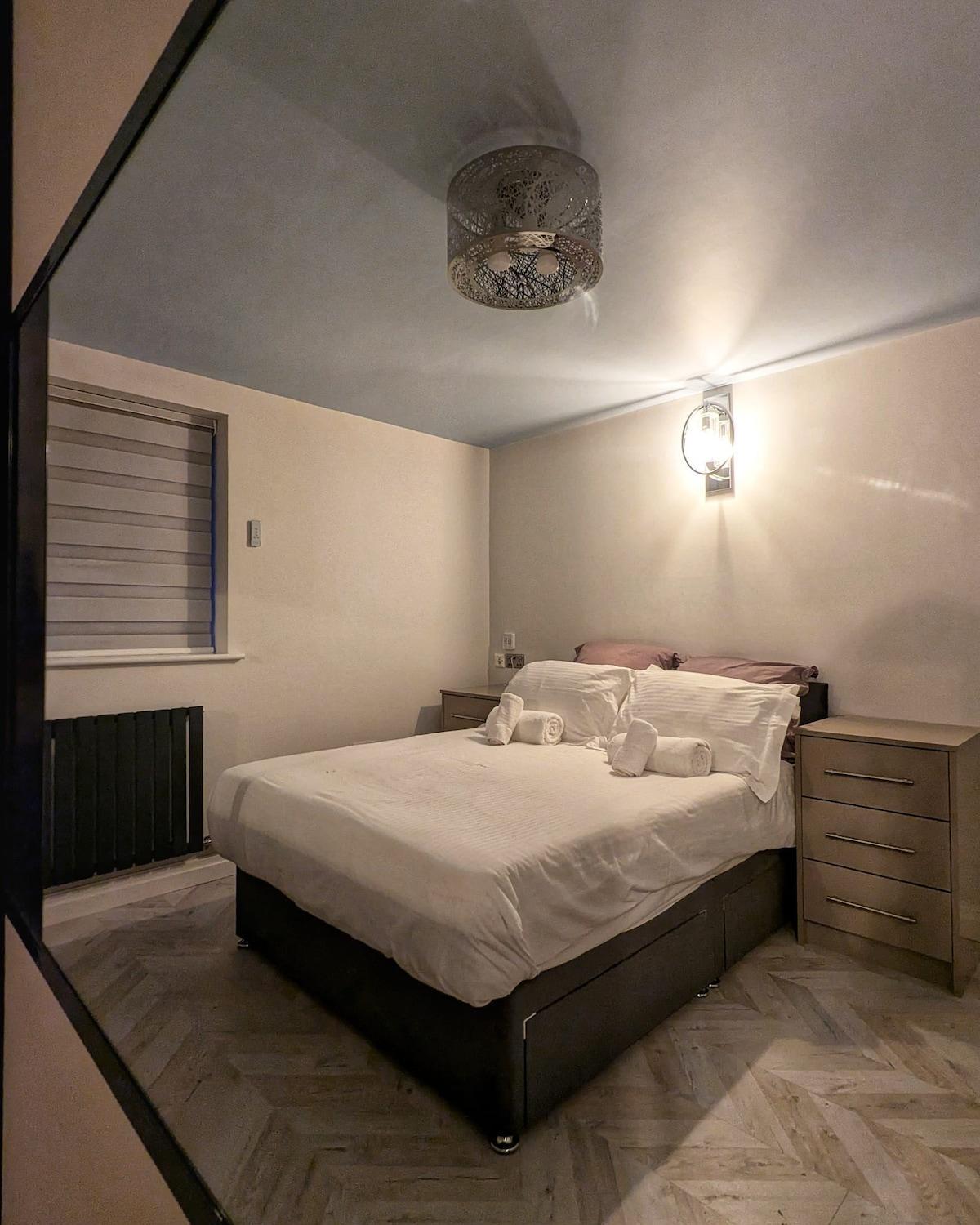 Beautiful 5 Bedroom Home Sleeps 12 People In Manchester Exterior foto